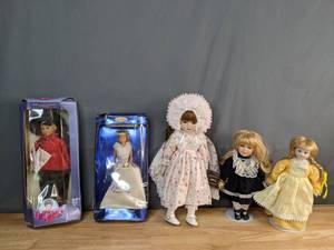 lot 563 image: Vintage Collection of (5) Decorative Girl Dolls and a Barbie Doll - V
