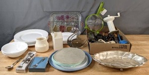 lot 654 image: Mixed Lot of Mostly Kitchenware Martha Stewart Dishes, Spoons, A Kitchen Drawer Full of Goodies & More - V