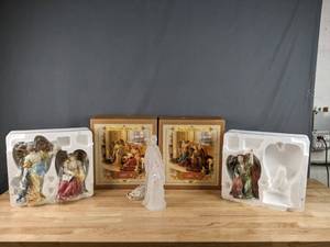 lot 731 image: Collection of Angel Figurines and Grandeur Noel Porcelain Angels - V