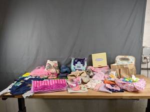 lot 676 image: Assortment of Baby Girls and Boys Clothes Tops, Bottoms, Onesies, Hats, Gloves and More - V