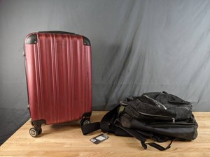 lot 811 image: A Group of LuggageMessenger Bags (b-wap, Solo-New York, 8th-Line) - V