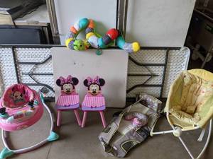 lot 754 image: Children & Baby Lot 2 Minnie Mouse Chairs, Minnie Mouse Activity Jumper, Bouncer, Mat and More - V