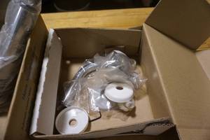 lot 24 image: Lot of Assorted Faucets and Shower Heads