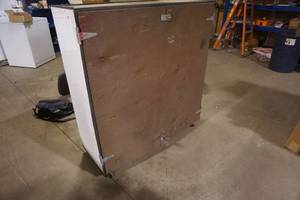 lot 108 image: Wheeled Storage Shelf With Latch Doors
