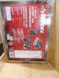 lot 3 image: Husky 1 Gal. Portable Electric-Powered Silent Air Compressor