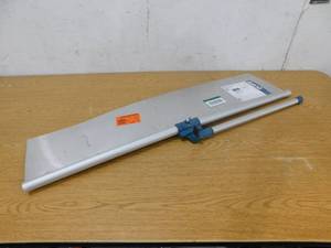 lot 9 image: 36 in. Aluminum Multi-Angled Paint Spray Shield