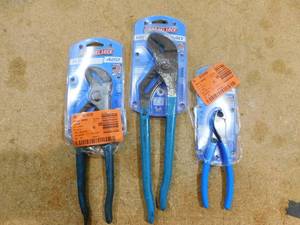 lot 106 image: Chanel Lock Tool Lot x 3
