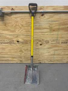 lot 112 image: Transfer Shovel