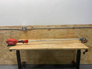 lot 115 image: MILWAUKEE 2725-20 M18 Fuel 18-Volt Lithium-Ion Brushless Cordless String Trimmer (Tool Only)