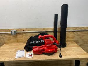 lot 59 image: CRAFTSMAN 12-Amp 450-CFM 260-MPH Corded Electric Leaf Blower (Vacuum Kit Included)