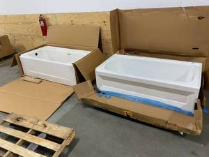 lot 45 image: Lot of 2 Tubs from MIRABELLE and AMERICAN STANDARD (please see description for details)