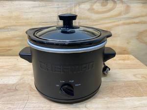 lot 109 image: CHEFMAN Compact Slow Cooker