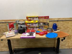 lot 138 image: Lot of Various Kitchen Items