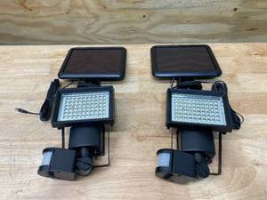 lot 167 image: Lot of 2- Solar LED Yard Lights