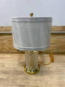 lot 172 image: Accent Lamp