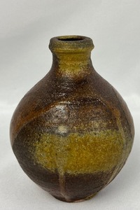 lot 54 image: 3 Vintage Studio Pottery Pieces- Signed