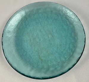 lot 169 image: Five Fire & Light Glass Plates & Ceramic Dish that Changes Color under Light