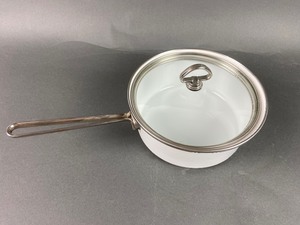 lot 127 image: New Chantal Cookware #35 3 QT Saucepan