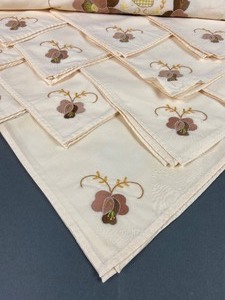 lot 134 image: Vintage Hand Embroidered Tablecloth & 12 Matching Cloth Napkins