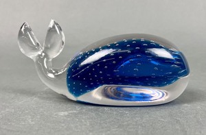 lot 165 image: Animal Shaped Paperweights - Penguins & Whale
