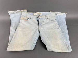 lot 205 image: Vintage DIESEL Blue Jeans - Made in Italy - Size 31- RR55