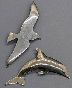 lot 120 image: Vintage Sterling Silver Brooches, Necklace - Animals and 14k Gold Star