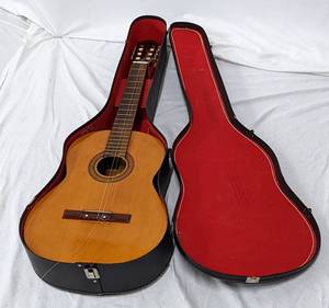 lot 114 image: Decca Acoustic Guitar