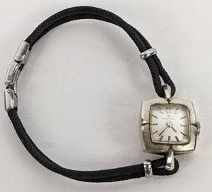 lot 245 image: Vintage 14k Gold Case Hamilton Swiss Watch- 17 Jewels