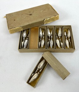 lot 279 image: Six Pair of Vintage Sterling Silver Corn Handles