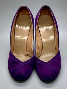 lot 298 image: Vintage Maurice L. Rothschild Purple Suede Pumps Size 6
