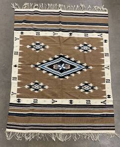 lot 304 image: Vintage Southwestern Style Wool Rug