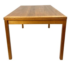 lot 171 image: Mid-Century Danish Teak Henning Kjrnulf for Vejle Mobelfabrik Extension Dining Table- 5Ft- 8Ft Long
