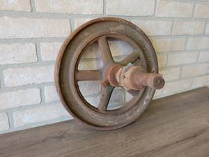 lot 666 image: Antique Cast Iron Wheel  Pulley - 14 Diameter x 1.5 Wide