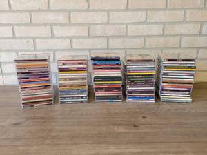 lot 669 image: Lot of (100) Assorted Music CDs