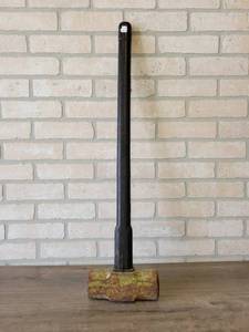 lot 690 image: Maul Hammer