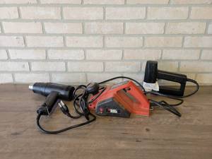 lot 776 image: Black & Decker Electric Planer, Heat Gun and Electric Stapler - All are in working order