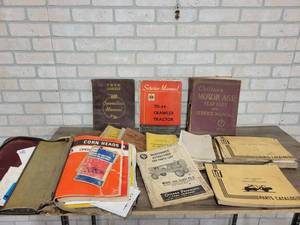 lot 807 image: Large Lot of Vintage Parts and Service Manuals - THEW, IH, 1950 Chiltons, Caterpillar, LeTourNeau, Chicago Pneumatic, Allis Chalmers and john Deere