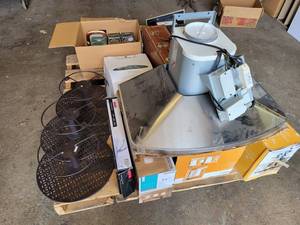 lot 811 image: Contents of Pallet