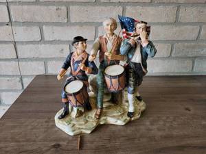 lot 876 image: Vintage Andrea Japanese Colonial Porcelain Statue - About 10 x 10