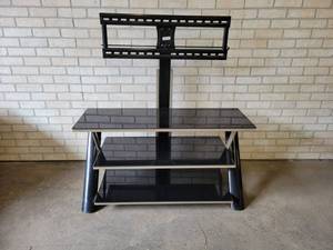 lot 890 image: LCD TV Stand - 44 x 20 x 48 Tall