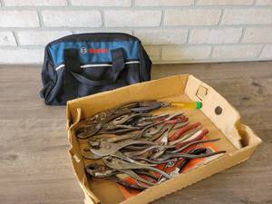 lot 746 image: Lot of Pliers, Wire Cutters and BOSCH Bag