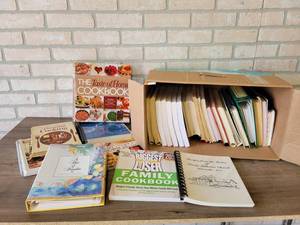 lot 774 image: Large Lot of Assorted Cookbooks