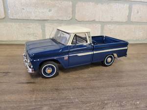 lot 906 image: 1966 Chevrolet C10 Pickup Diecast Truck - 124 Scale - Very Nice Truck