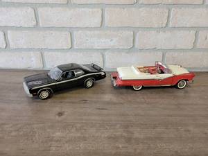 lot 913 image: 1971 Plymouth Duster and 1956 Ford Fairlane - 124 Scale Diecast Cars