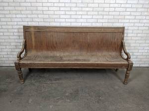 lot 530 image: Vintage Church Pew - 6 Long