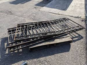 lot 517 image: Vintage Welded Iron Gates  Fencing