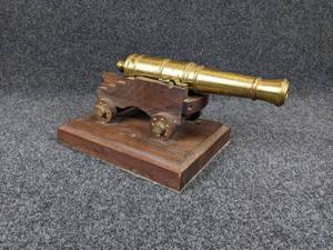 lot 728 image: Tabletop Brass Cannon - Handcrafted by the Seller