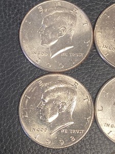 (10) Unc Kennedy Haf Dollar Coins -...
