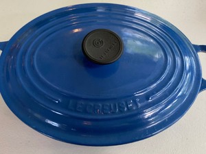 LeCreuset Covered Casserole Dish (23)