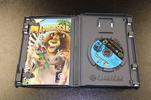 lot 21 image: Gamecube Madagascar  Scooby-Doo  Tarzan  Monsters Inc  Shrek 2 Video Game Lot